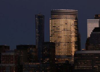 Chinese cities announce further easing of COVID curbs By Reuters